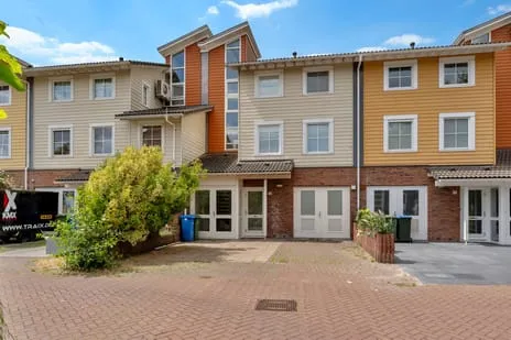 Tussenwoning te koop: Kees van Hasseltstraat 10, Terbregge Rotterdam