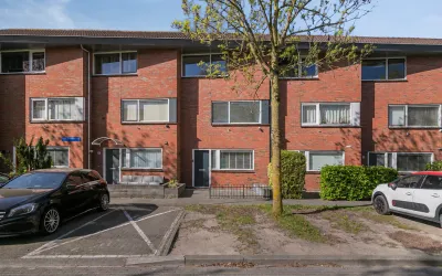 Tussenwoning te koop: Kees Verweystraat 43, Almere