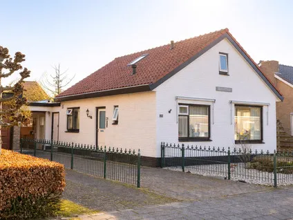 Twee-onder-één-kap te koop: Keesomlaan 39, Den Burg