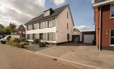 Tussenwoning te koop: Keierskant 7, Leerdam