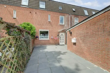 Tussenwoning te koop: Keiwierde 119, Keiwierde en Oldewierde Almere