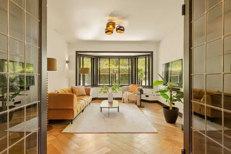 Tussenwoning te koop: Keizer Karelweg 121, Kastanjebuurt Amstelveen