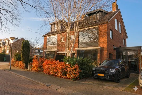 Tussenwoning te huur: Keizer Karelweg 69, Kastanjebuurt Amstelveen