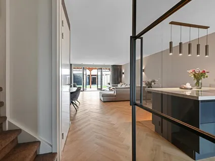 Tussenwoning te koop: Keizer Karel V Park 18, 'S-Gravenhage