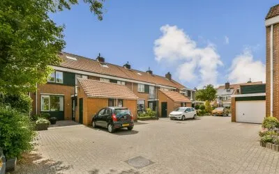 Tussenwoning te koop: Keizerskroon 15, Westertuinen Beverwijk