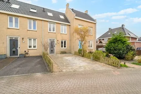 Tussenwoning te koop: Keizerskroon 4, Breezand (woonkern) Breezand