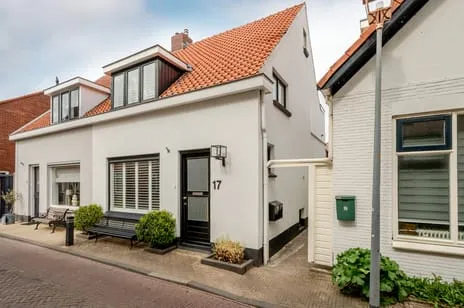 Twee-onder-één-kap te koop: Keizerstraat 17, Binnenstad Noord Harderwijk