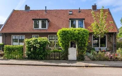 Tussenwoning te koop: Keizerstraat 18, IJzendoorn Ijzendoorn
