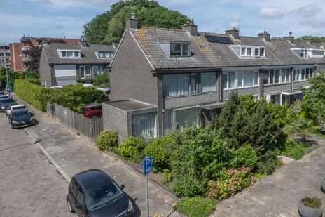 Corner house for sale: Keltenoord 83, Groot IJsselmonde Rotterdam