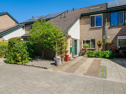 Tussenwoning te koop: Kemnalanden 27, Stroinkslanden Noord-West Enschede