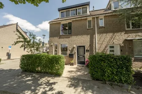 Corner house for sale: Kempenaar 16, Oud-Beijerland Zoomwijck Oud-Beijerland