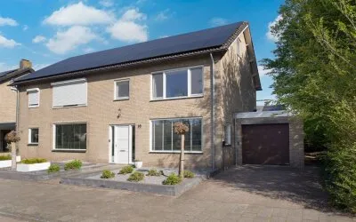 Hoekwoning te koop: Kempenlandlaan 19, Meerdijk Waalwijk