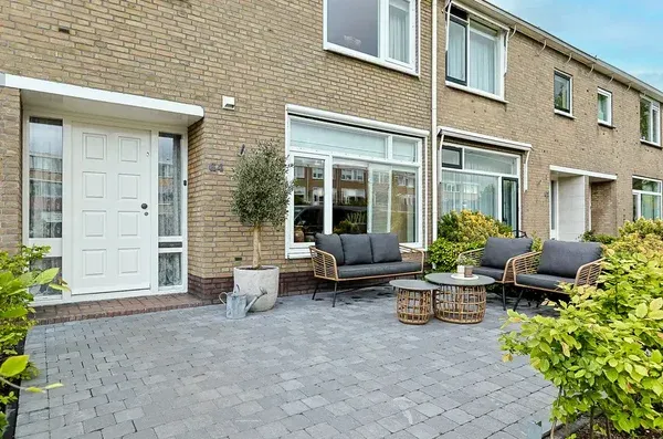 Tussenwoning te koop: Kennedylaan 64, Nieuwkoop Nieuwkoop
