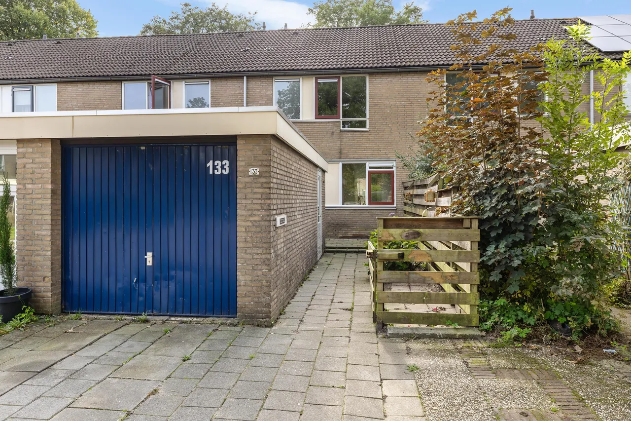 Tussenwoning te koop: Kennemerland 133, Assen