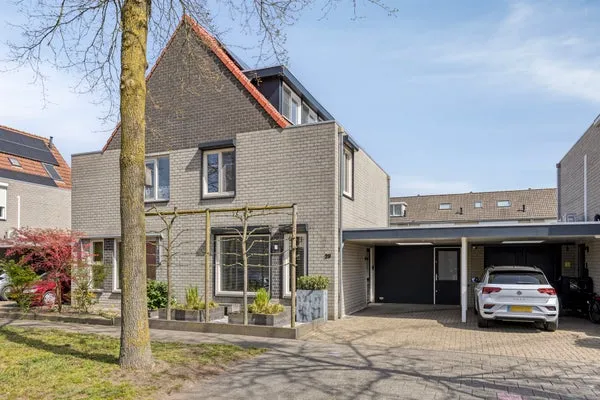 Tussenwoning te koop: Kennemerland 29, Rijpelberg-West Helmond