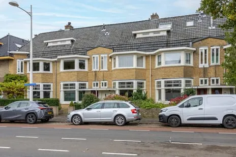 Tussenwoning te koop: Kennemerstraatweg 165, Burgemeesterskwartier Alkmaar
