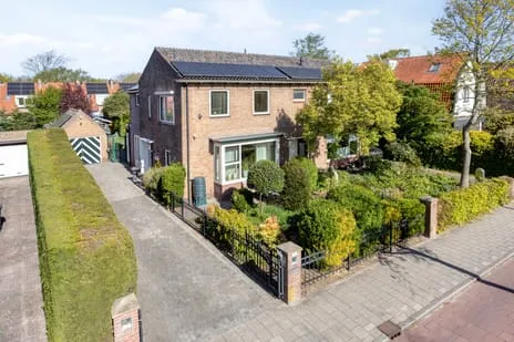 Twee-onder-één-kap te koop: Kennemerstraatweg 221A, Oud Zuid Heiloo