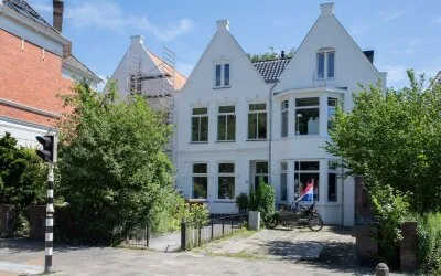 Tussenwoning te koop: Kennemerstraatweg 39, Emmakwartier Alkmaar