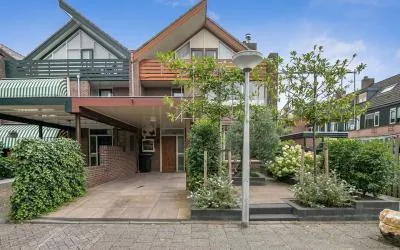 Hoekwoning te koop: Kennipwerf 2, Hendrik-Ido-Ambacht