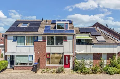 Tussenwoning te koop: Kerkbollenveld 14, Burgerhartstraat Beverwijk