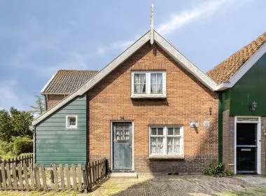 Twee-onder-één-kap te koop: Kerkbuurt 14, Havenbuurt en Kerkbuurt Marken