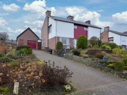 Twee-onder-één-kap te koop: Kerkdelstraat 15, Slenaken Slenaken