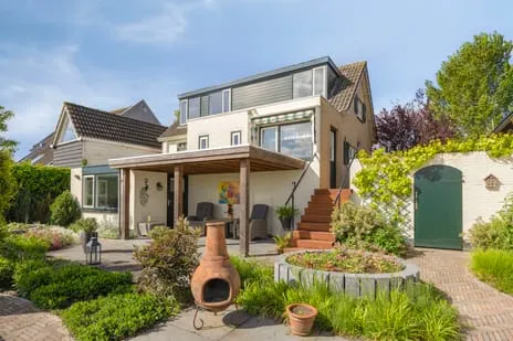 Vrijstaande woning te koop: Kerkdijk 39, Helkant Hooge Zwaluwe