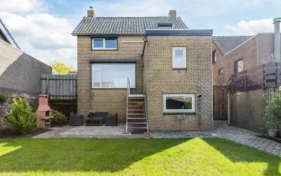 Vrijstaande woning te koop: Kerkdijk 8A, De Langstraatspoorlijn Hooge Zwaluwe