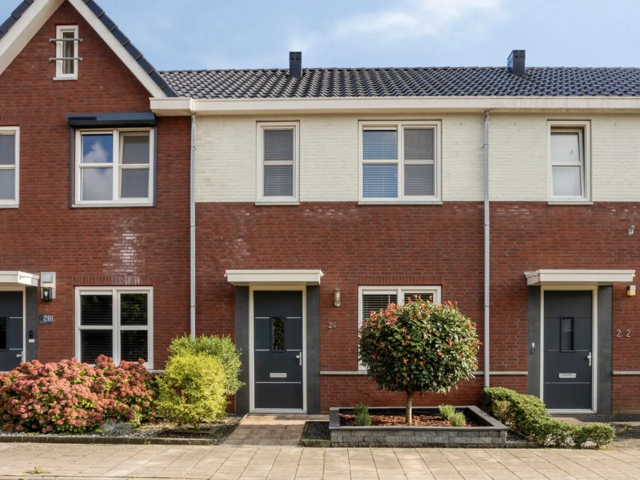 Tussenwoning te koop: Kerkeind 24, Valkenswaard