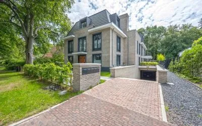 Appartement te koop: Kerkelaan 5C, Bergen (Nh)