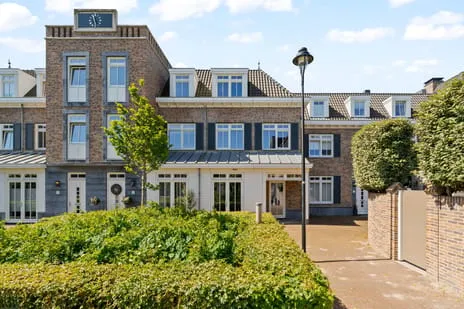 Tussenwoning te koop: Kerkeland 5, Offem Noordwijk (Zh)