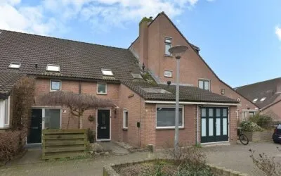 Tussenwoning te koop: Kerketuin 62, Risdam-Noord - Buurt 21 00 Zwaag
