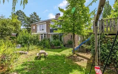 Twee-onder-één-kap te koop: Kerkewijk 179, Gezonken Hoek Veenendaal