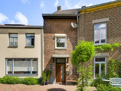 Tussenwoning te koop: Kerkheuvel 1, Hulsberg Hulsberg