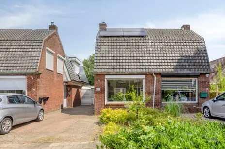 Twee-onder-één-kap te koop: Kerkhofweg 131, Overdinkel kern Overdinkel