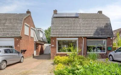 Twee-onder-één-kap te koop: Kerkhofweg 131, Overdinkel kern Overdinkel