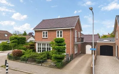 Vrijstaande woning te koop: Kerklaan 12, Opheusden Opheusden