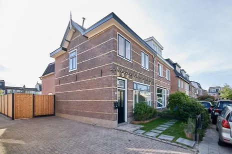 Semi-detached for rent: Kerklaan 21, Sint Vitusbuurt Hilversum