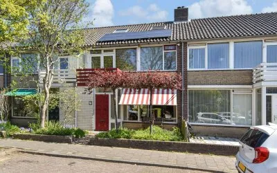 Tussenwoning te koop: Kerklaan 27, Vliettuinen Wateringen