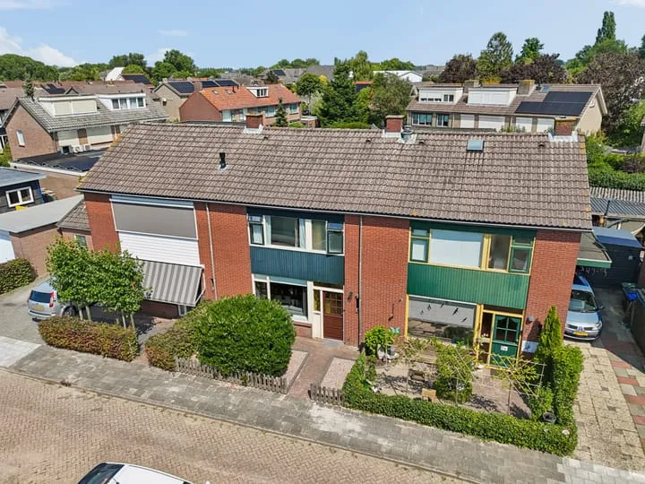 Tussenwoning te koop: Kerklaan 3, Buurmalsen Buurmalsen (Gem. West Betuwe)