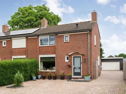 Twee-onder-één-kap te koop: Kerklaan 5, Nieuw-Buinen Midden Nieuw-Buinen