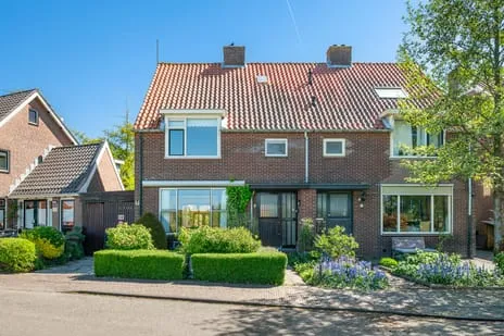 Twee-onder-één-kap te koop: Kerklaan 5, Oud Spaarndam Spaarndam Gem. Haarlem