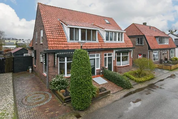 Twee-onder-één-kap te koop: Kerklaan 7, Amstelhoek Amstelhoek
