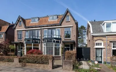 Twee-onder-één-kap te koop: Kerklaan 87, De Bilt Zuid De Bilt