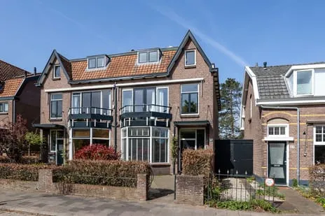Twee-onder-één-kap te koop: Kerklaan 87, De Bilt