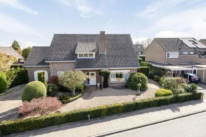 Vrijstaande woning te koop: Kerklaantje 1, Nederasselt Nederasselt