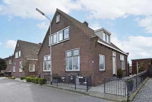 Twee-onder-één-kap te koop: Kerkpad 22, Ter Aar