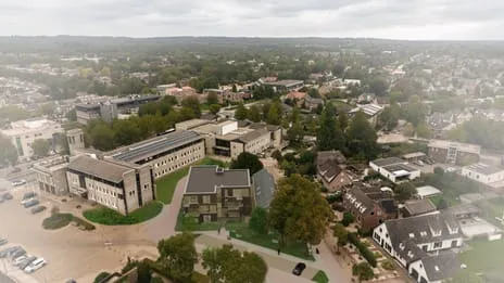 Vrijstaande woning te koop: Kerkplein 10, Malden-West Malden