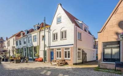 Hoekwoning te koop: Kerkplein 29, Binnenstad - Buurt 10 02 Hoorn