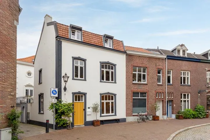 Woning te koop: Kerkplein, Sittard-Centrum Sittard